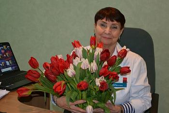 8 марта у Нины Августовны Кабанчук знаменательное событие — 40 летний юбилей руководства Станцией переливания крови КО