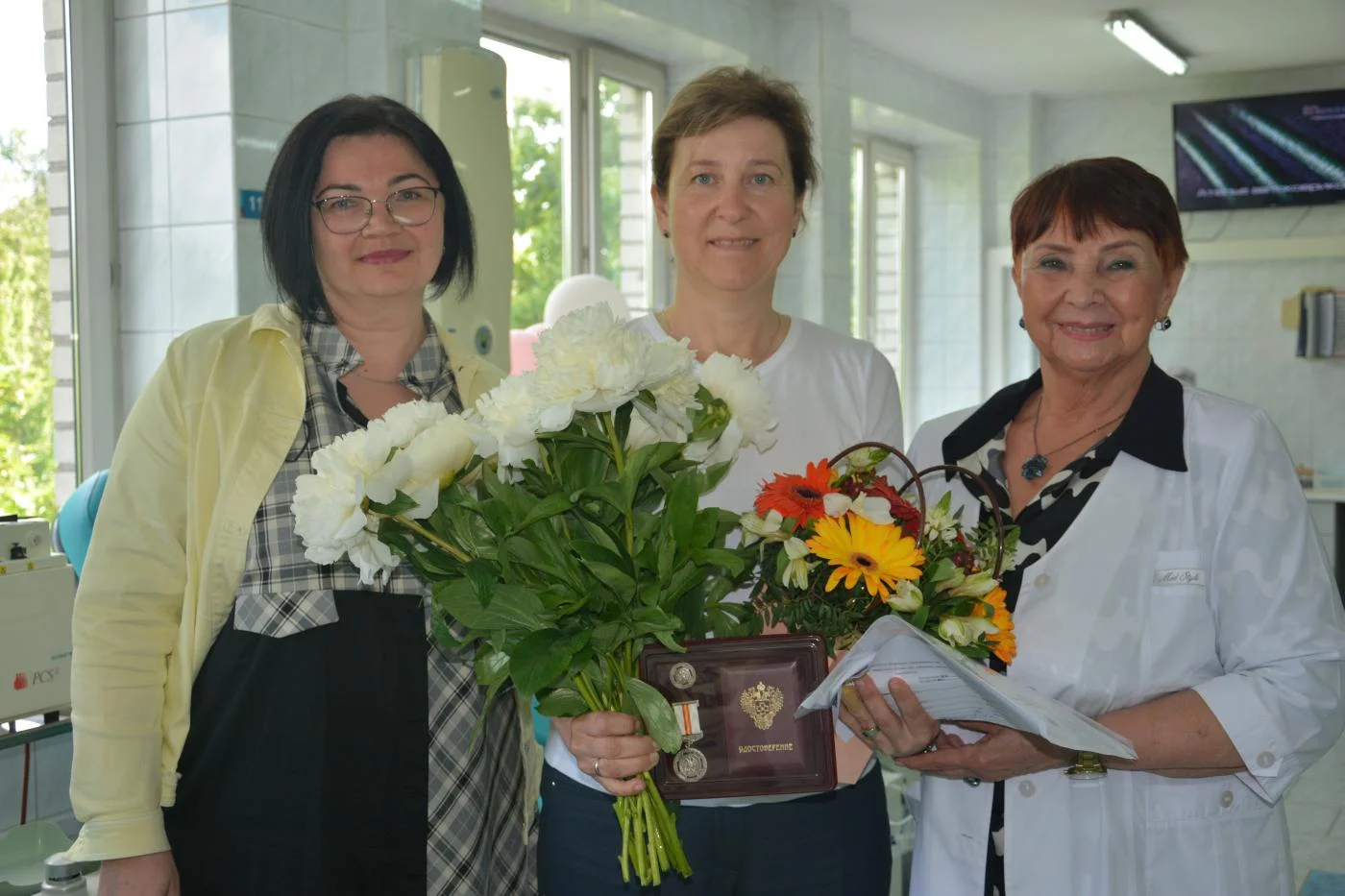 Министр образования Светлана Сергеевна Трусенёва получила награду за содействие донорскому движению