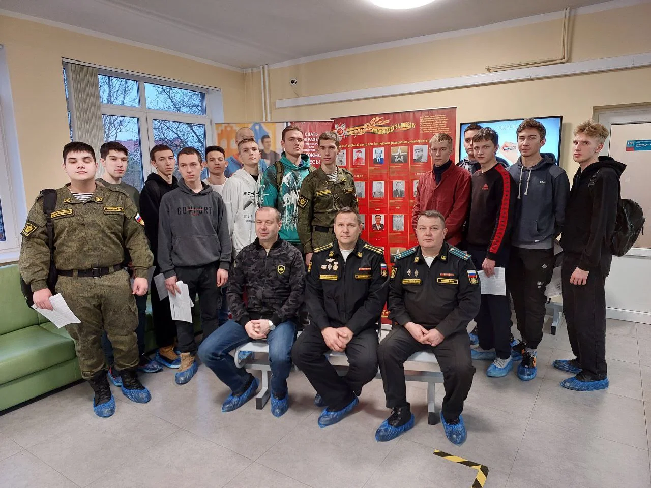 Служу тебе, Россия! Горжусь тобой, семья!