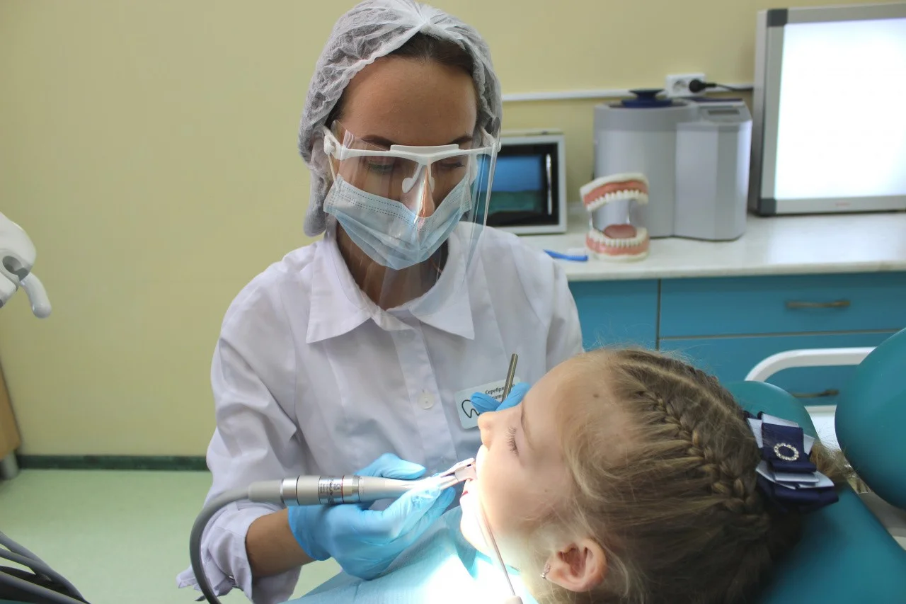 В двух образовательных учреждениях Калининграда открылись стоматологические кабинеты