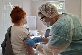 Прививочная кампания в регионе продолжается, план вакцинации выполнен более, чем на сорок процентов Прививочная кампания в регионе продолжается, план вакцинации выполнен более, чем на сорок процентов