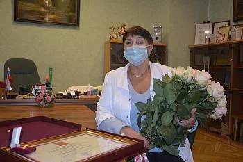 Главному врачу Станции переливания крови КО Нине Августовне Кабанчук вручена высокая Государственная награда - Почетная грамота Президента Российской Федерации