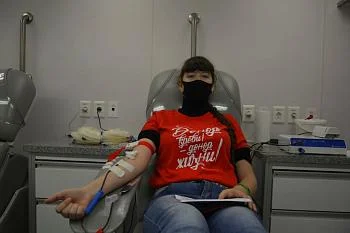 18 ноября в Калининграде, на двух локациях одновременно, работали специалисты Станции переливания крови Калининградской области
