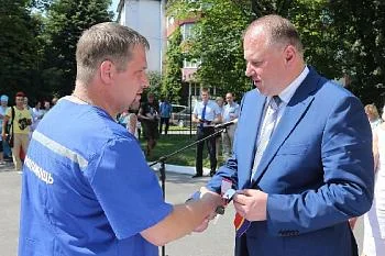 Николай Цуканов: В ближайшие годы будет полностью обновлен парк машин скорой медицинской помощи Николай Цуканов: В ближайшие годы будет полностью обновлен парк машин скорой медицинской помощи