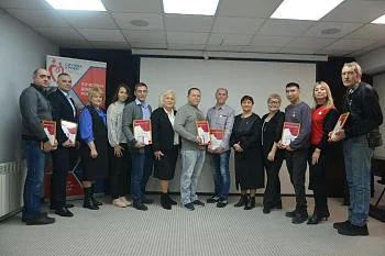 Нагрудные знаки "Почётный донор России" вручили жителям Калининградского региона.