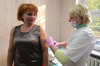 В правительстве области началась вакцинация сотрудников против гриппа В правительстве области началась вакцинация сотрудников против гриппа